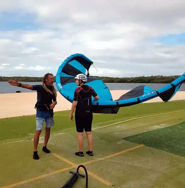 JBay Kitesurfing Curaçao | Lessen & Reparaties 13 Beginner kiteboarding lesson at JBay Kiteboarding Curacao in St. Joris Bay