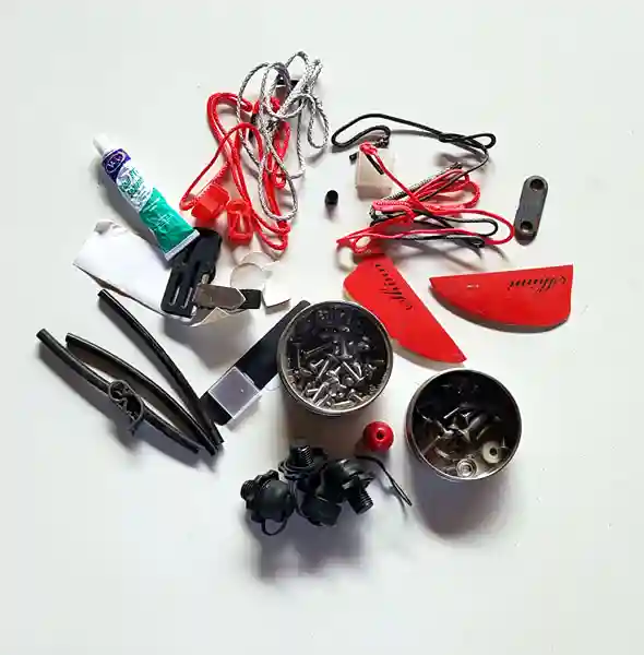 JBay Kitesurfing Curaçao | Lessen & Reparaties 23 Kiteboarding spare parts for repairs at JBay Curaçao