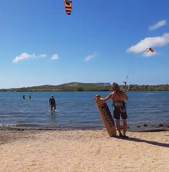 JBay Kitesurfing Curaçao | Lessen & Reparaties 19 Flat waters of St. Joris Bay, Curaçao, perfect for kiteboarding lessons