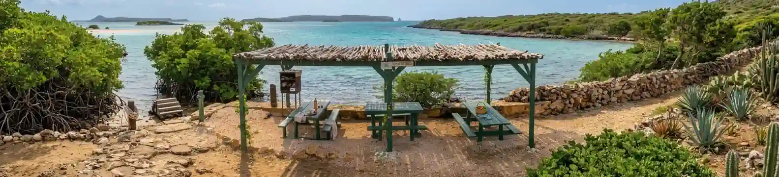 Guide 3 Viewpoint Pos Salu at the south west side of the St. Joris Bay Curacao