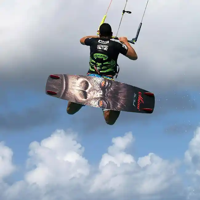 Kiteboarding jump at Klein Curacao